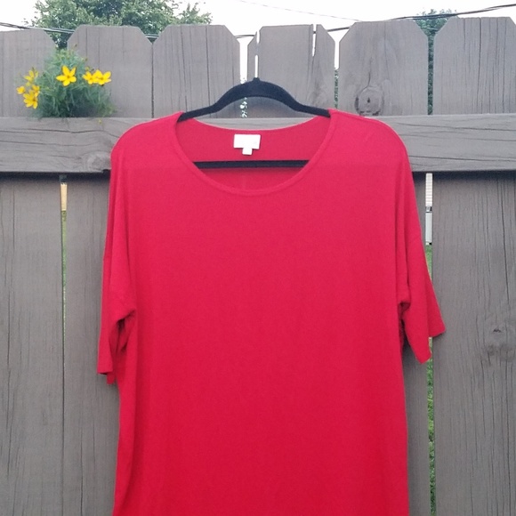 LuLaRoe Tops - Lularoe Irma. Color red. Size S.